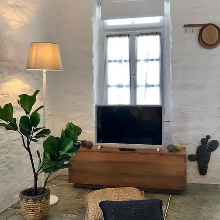 Nireas Stonehouse In Sifnos * Аполлония